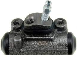 BOMBA AUX. FRENO LH MAZ. B1.6 / B2.0 / B2.6 / MPV (11/16) (SANYCO)