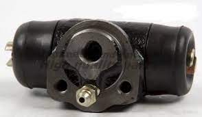 BOMBA AUX. FRENO RH. NPR (85-90) (1 1/8") (SANYCO)